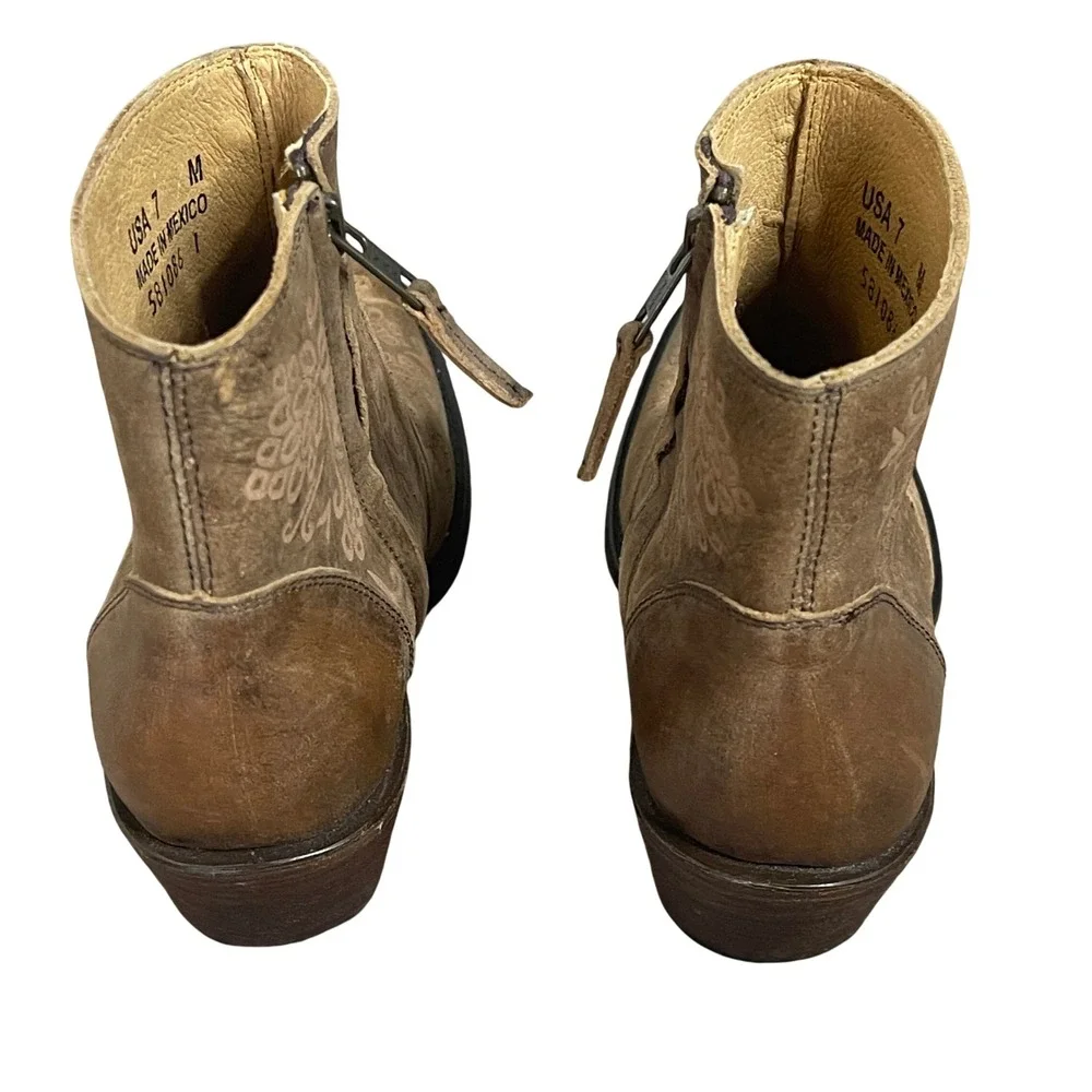 Brown Leather Floral Laser Cut Western Ankle Boho Boots‎ Size 7 M Cowgirl